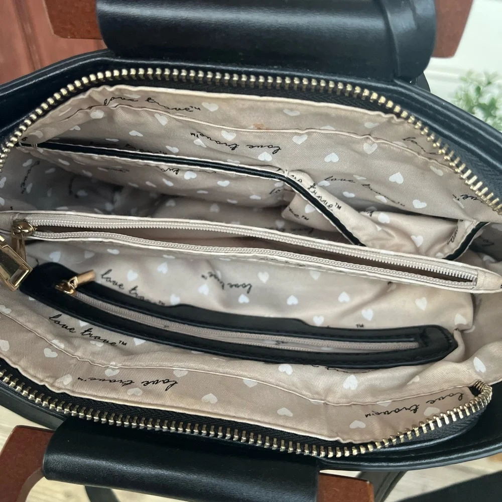 Love Trove 💗 Vegan Handbag + Crossbody, Black, EUC - Picture 6 of 9